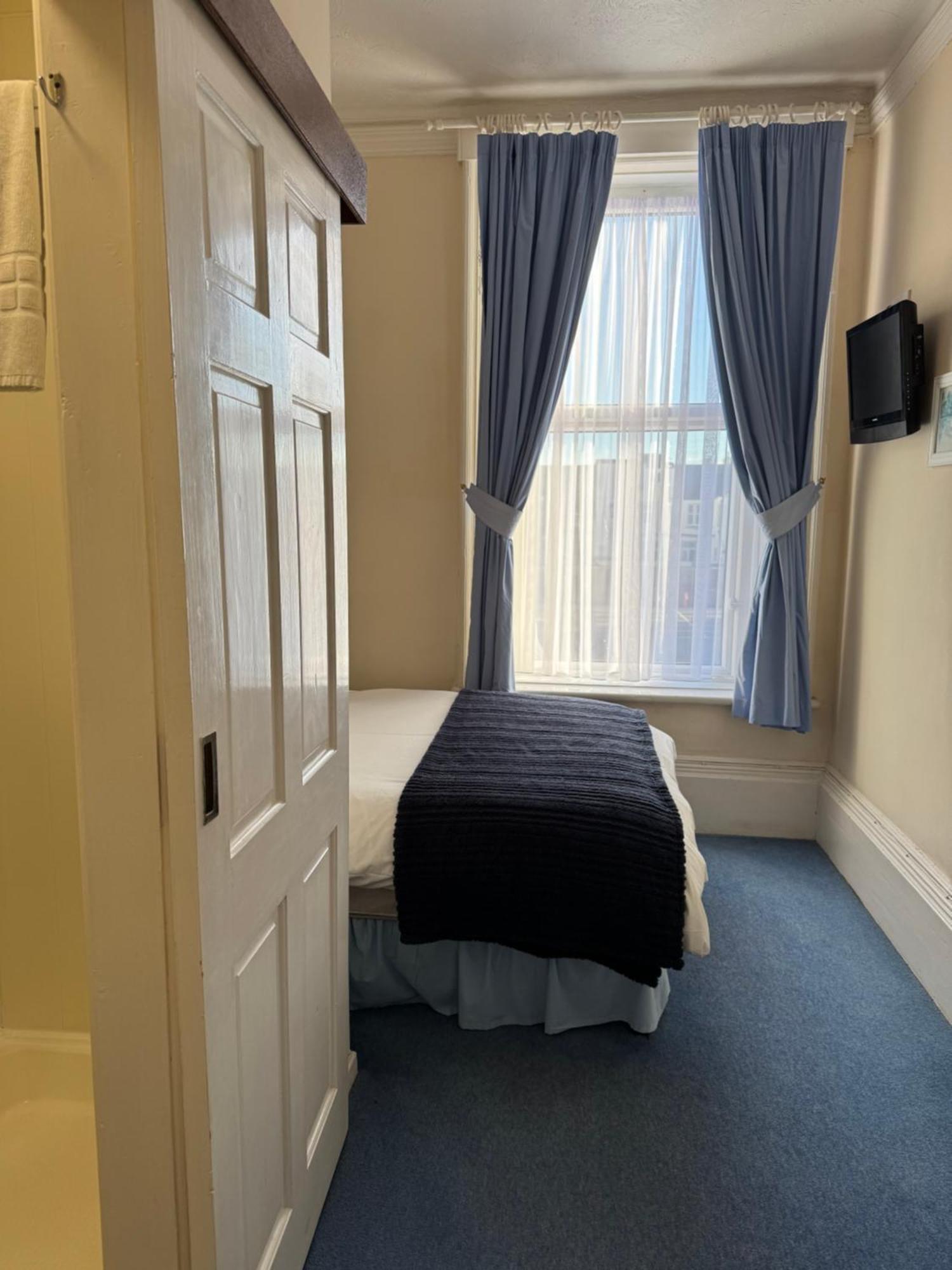 Marlow Lodge Blackpool Buitenkant foto